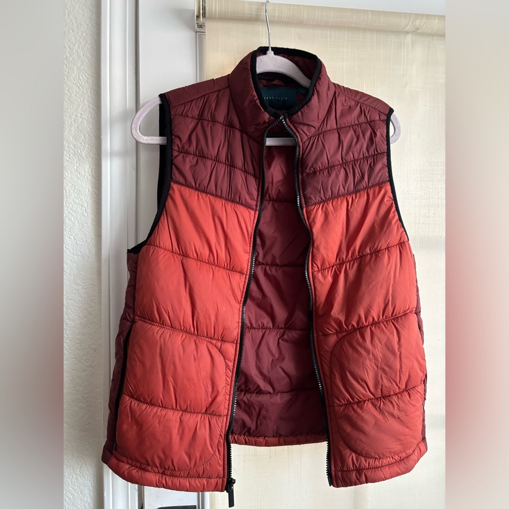 Red and orange puffer best